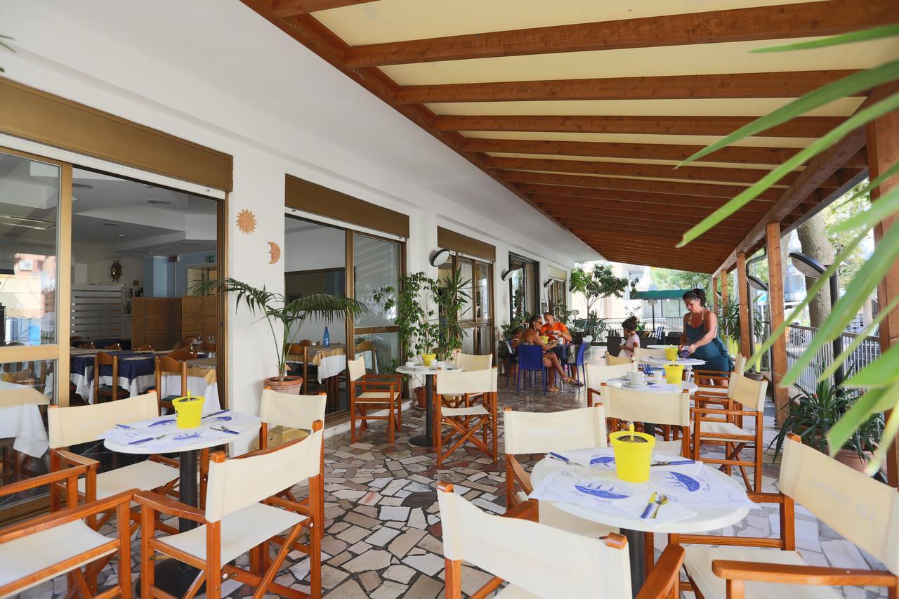 קאטוליקה Hotel Domus Mea מראה חיצוני תמונה