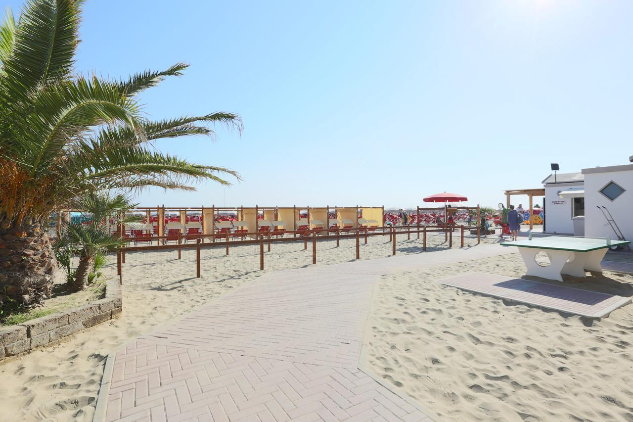 קאטוליקה Hotel Domus Mea מראה חיצוני תמונה