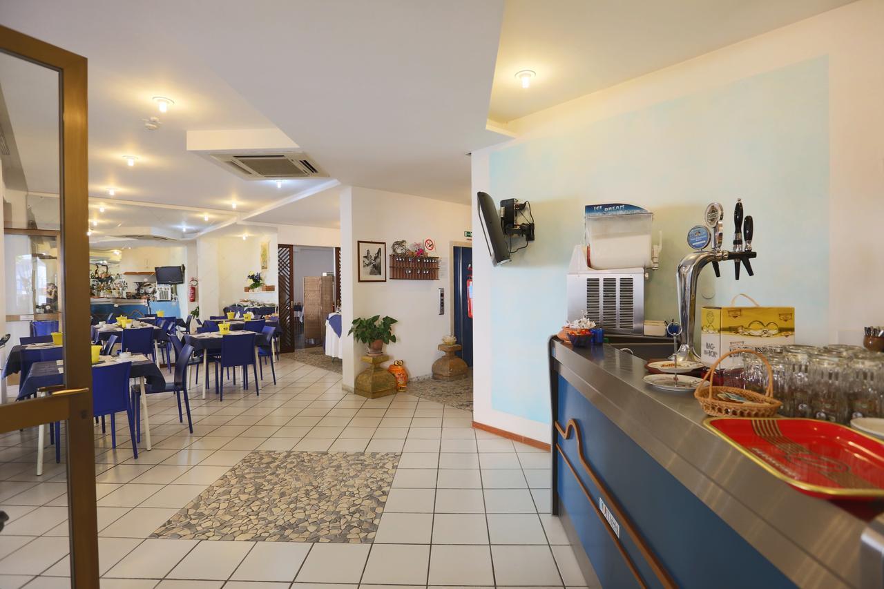 קאטוליקה Hotel Domus Mea מראה חיצוני תמונה