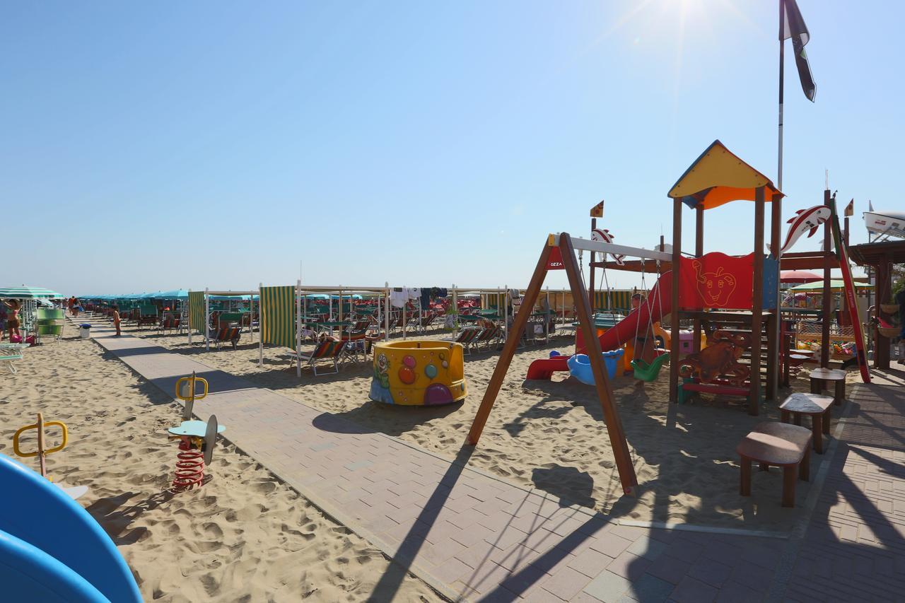 קאטוליקה Hotel Domus Mea מראה חיצוני תמונה