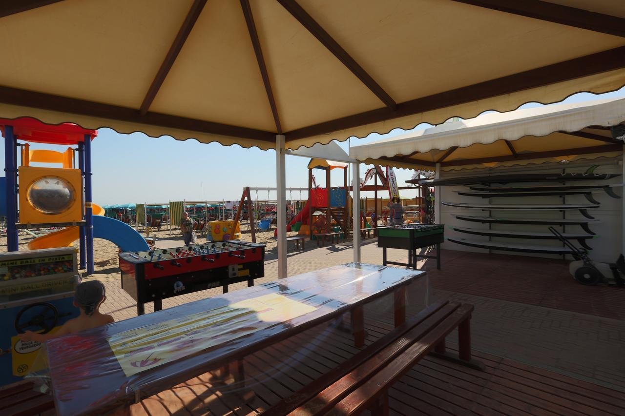 קאטוליקה Hotel Domus Mea מראה חיצוני תמונה