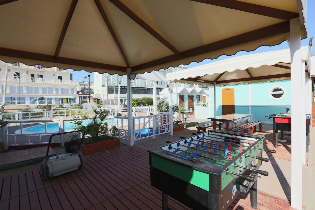 קאטוליקה Hotel Domus Mea מראה חיצוני תמונה
