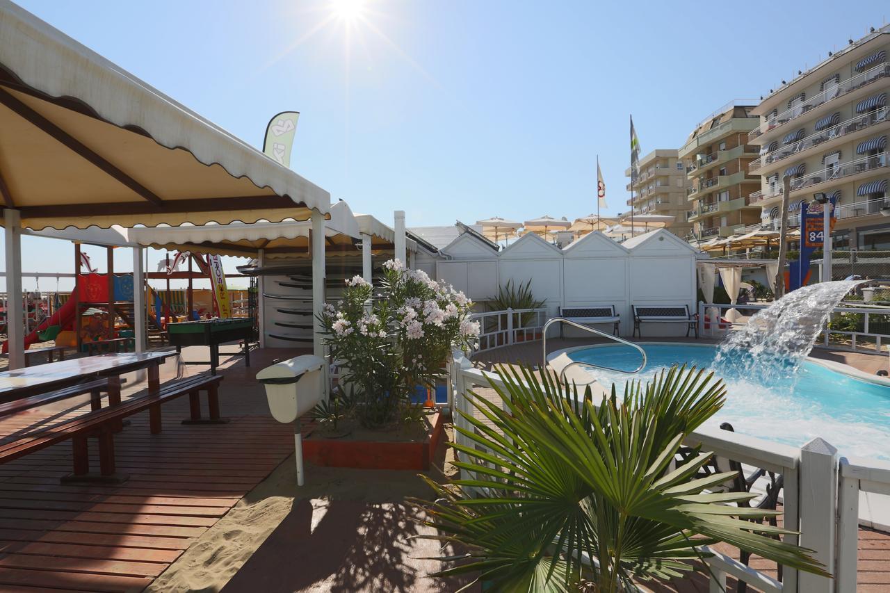 קאטוליקה Hotel Domus Mea מראה חיצוני תמונה